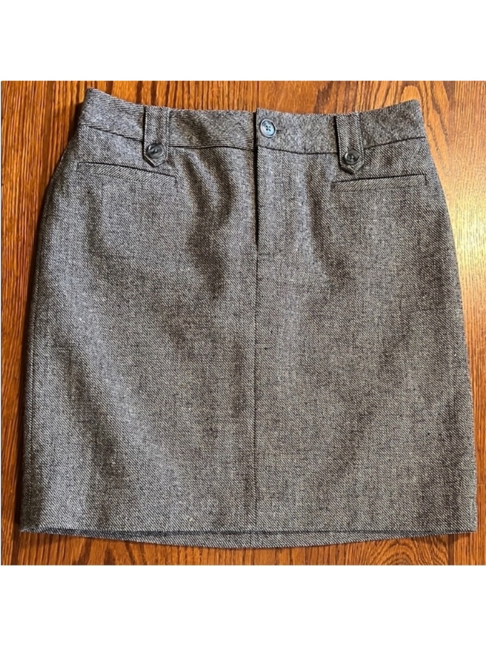 Eddie Bauer • Women’s Size 4 • Classic Pencil  Skirt • Gray